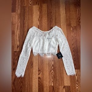 Brand new with tags lulus lace crop top
